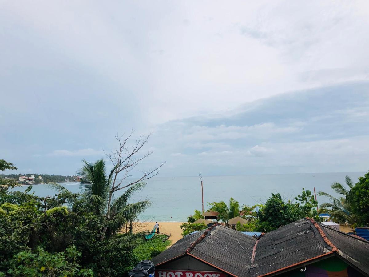 Blue Sea View Bed & Breakfast Unawatuna Exterior photo