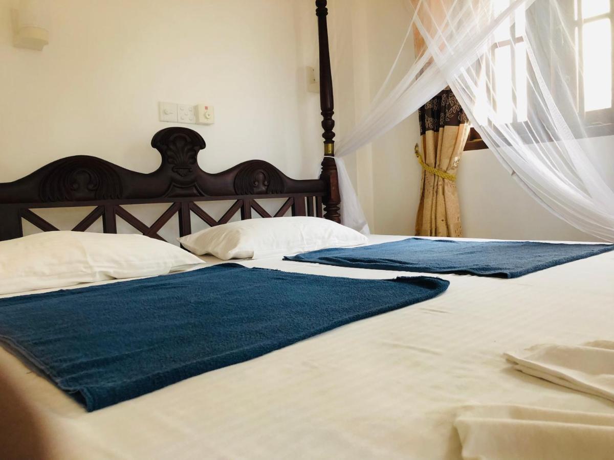 Blue Sea View Bed & Breakfast Unawatuna Exterior photo